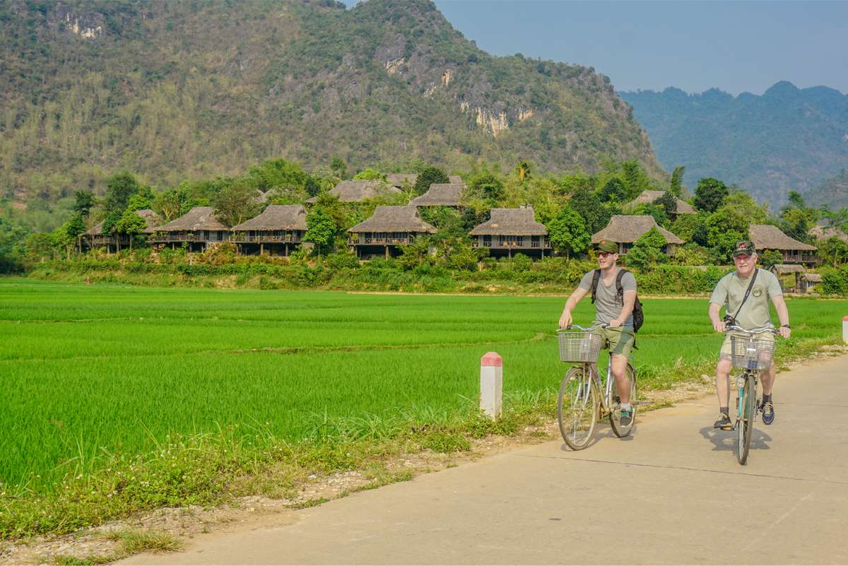 du-lich-mai-chau-thang-11