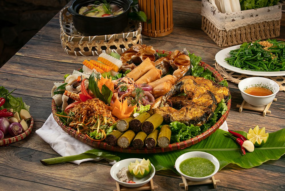combo-ve-tau-xe-dua-don-di-mai-chau