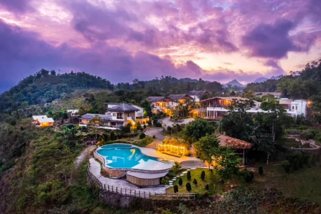 du-lich-mai-chau-thang-11